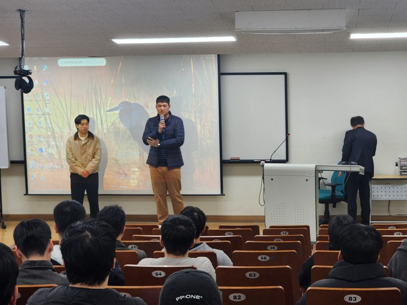 특강사진1 (3).jpg